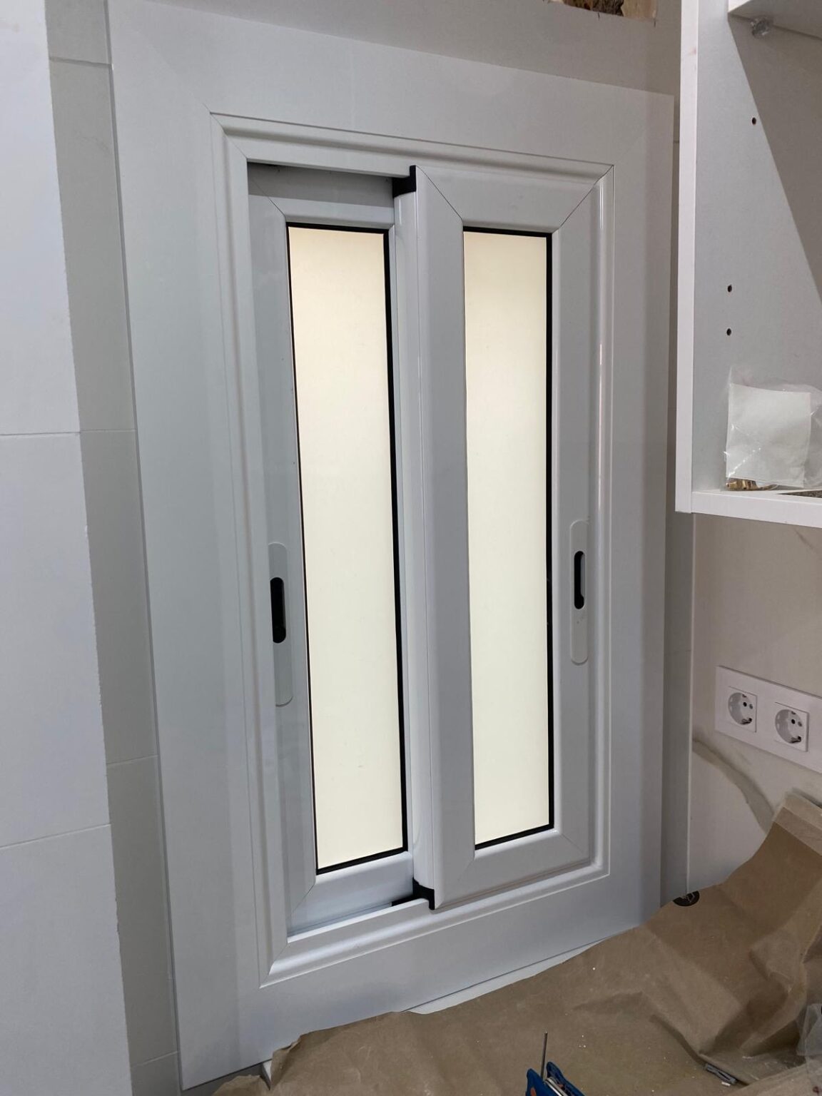 Cerramientos de porches con materiales duraderos