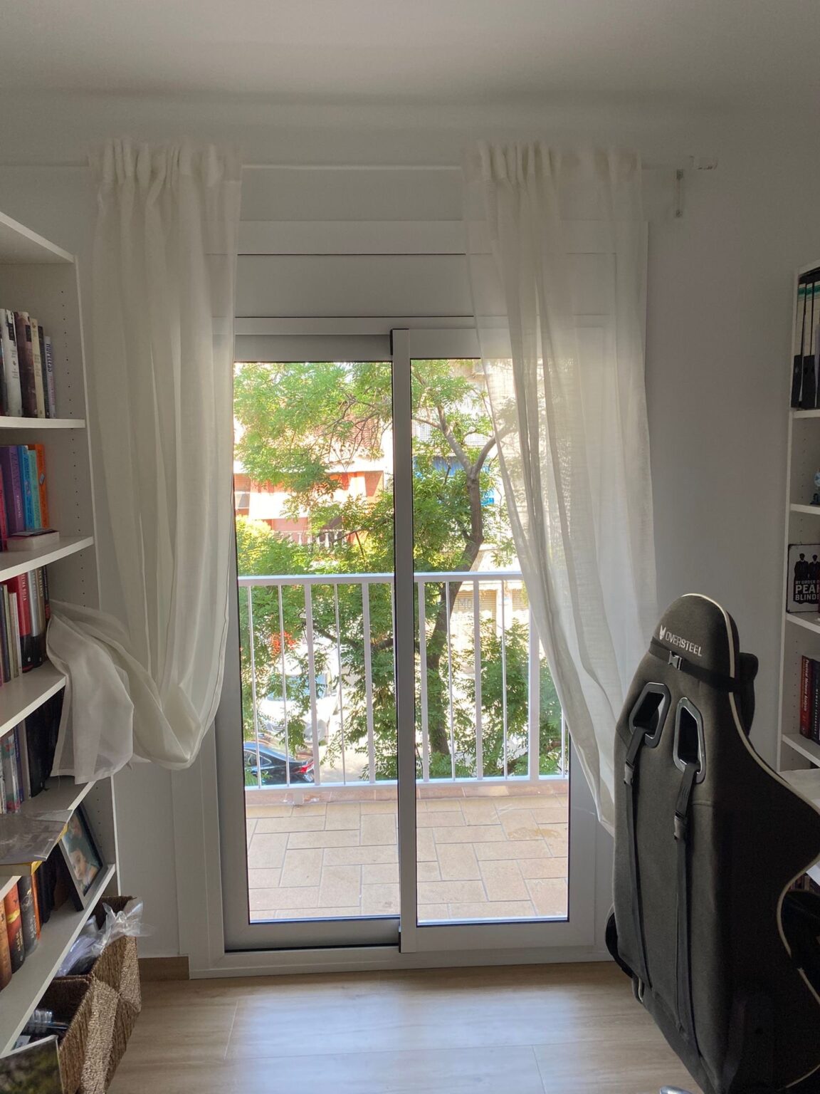 Instalación de ventanas que cumplen normativas en Badalona
