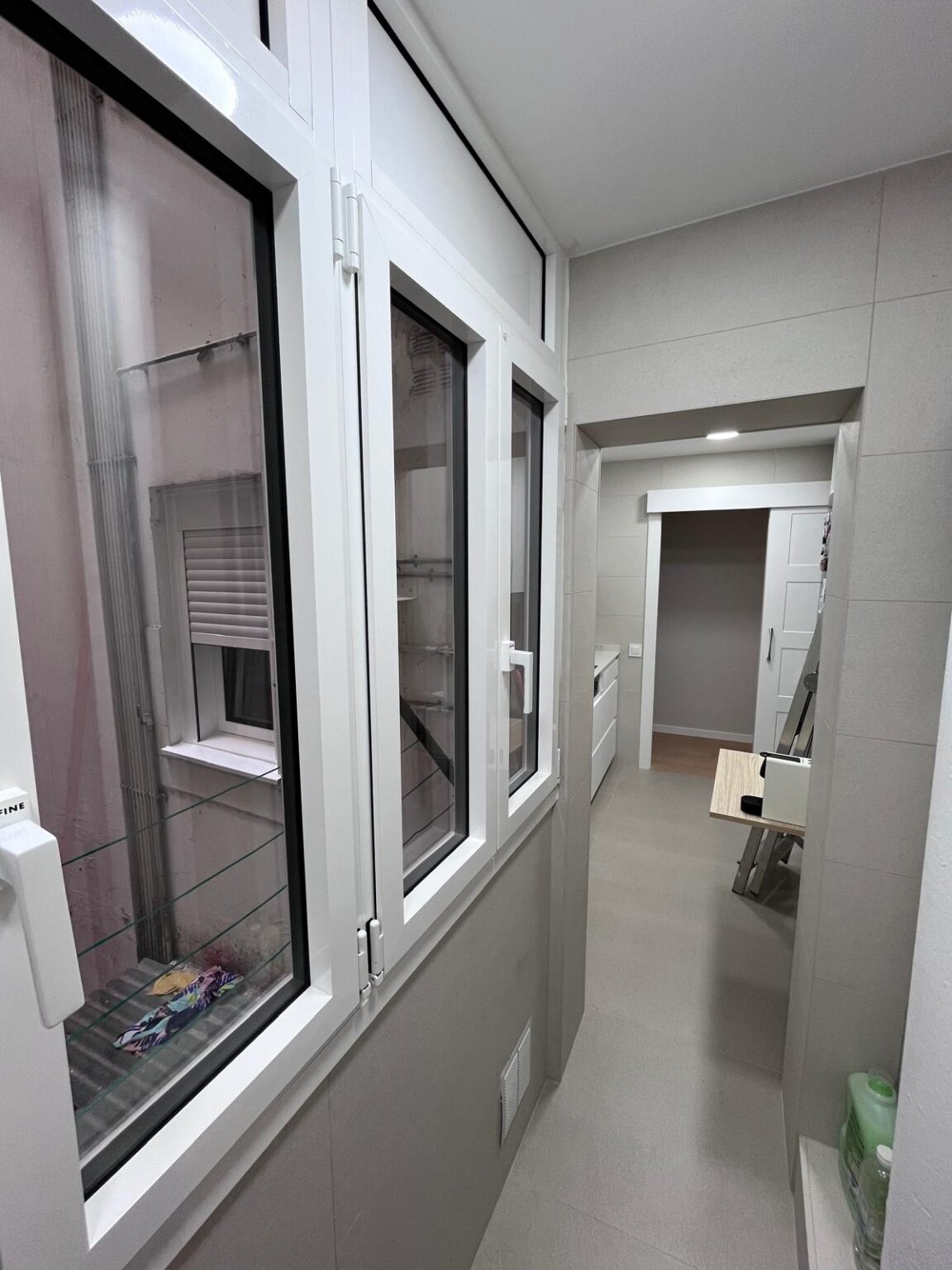 Medición exacta para instalación de ventanas en Barcelona